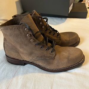 Wolverine 1000 MILE PLAIN-TOE ORIGINAL BOOT, Rough out, New in box, Size 11